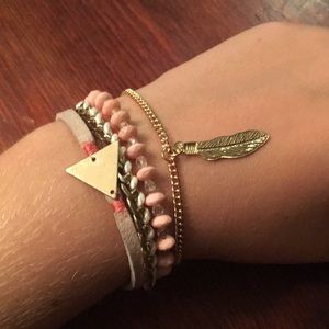 AEROPOSTALE bracelet set in gold & pink (like new)